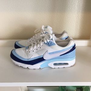 Blue nike air max